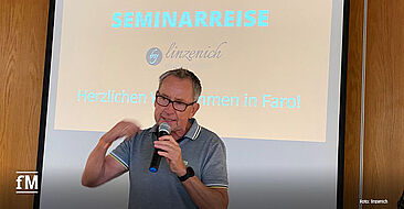 Ferdinand Linzenich begrüßt die Teilnehmer