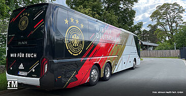 Wir für Deutschland: DFB-Teambus in Herzogenaurach