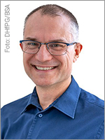 Rolf Baumann spricht auf dem FIBO Congress 2023 über Gesundheitspsychologie