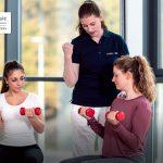 Vorteile für die persönliche und berufliche Entwicklung: Die DHfPG bietet ein verkürztes duales Bachelor-Studium für Physiotherapeuten an