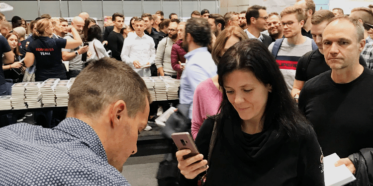 Alle Augen auf Ironman-Weltmeister Jan Frodeno beim Aufstiegskongress 2019