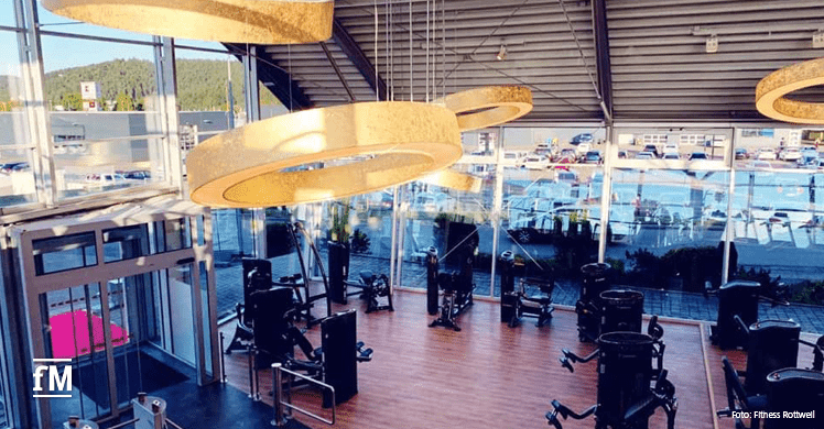 Alles glänzt so schön neu: Das Fitness Rottweil eröffnet in einem ehemaligen Autohaus mit viel Glas
