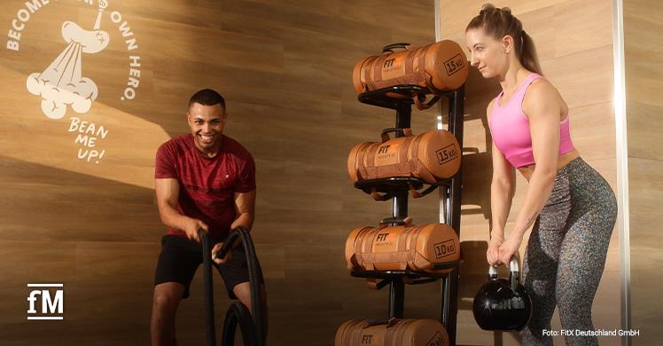Functional Training leicht gemacht: Die 'Turnecke' bei FitX Mannheim bietet alles, was du brauchst