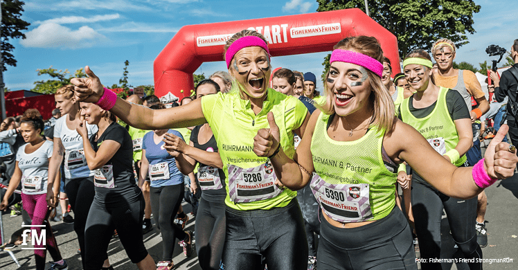 Matsch, Wasser, Hindernisse: Der Fisherman's Friend StrongmanRun Köln 2019 bietet für Hobbyläufer und Profis viele Herausforderungen.