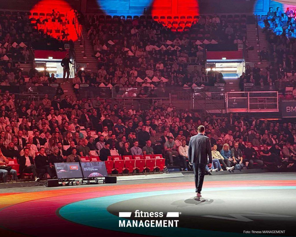 Volles Haus: 1.265 Teilnehmer waren beim EGYM Kongress 2025 im BMW Park München dabei