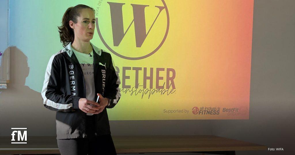 HYROX-Athletin und Ambassador Kerstin Brückner lieferte spannende Einblicke