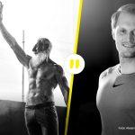 Geteiltes Bild in Schwarzweiß: Links eine Frau und ein älterer Mann geben sich beim Training ein High-Five, eine neongelbe Trennlinie mit Zitatmarkierung und rechts ein Mann (Sportwissenschaftler Marcel Reuter) im Sportshirt mit Nike-Logo lächelt in die Kamera vor dunklem Hintergrund