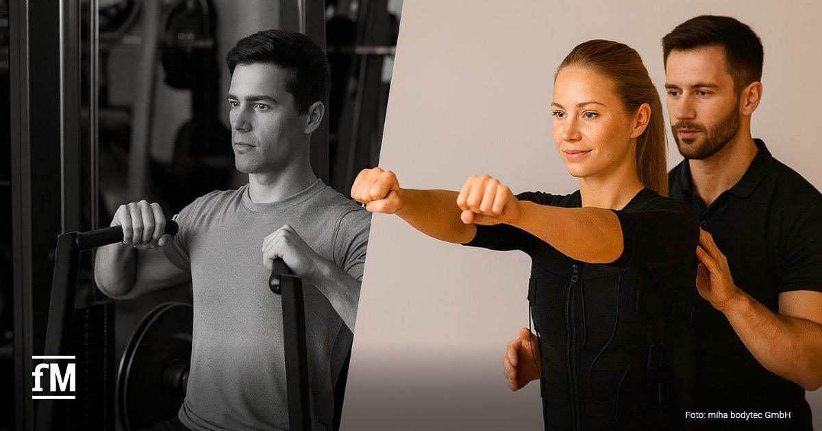 Zwei Personen führen betreut ein EMS-Training aus, daneben eine Person an einem Trainingsgerät.