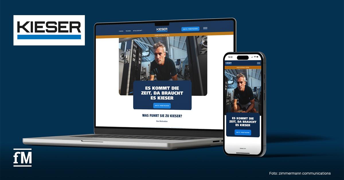 Laptop und Smartphone auf dunklem Hintergrund, beide zeigen die Startseite der neuen, barrierefreien Kieser Website mit Trainingsmotiv.