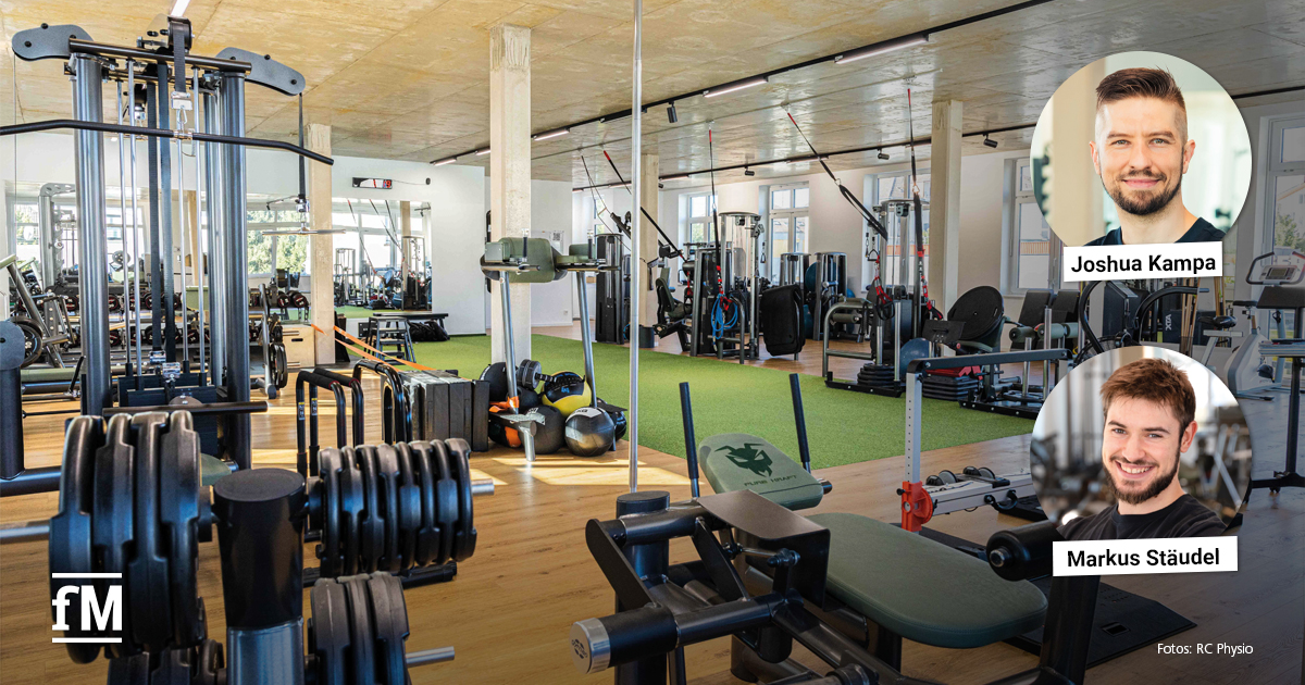 Duales Studium der DHfPG BSBT Modern ausgestatteter Trainingsbereich mit Kraft- und Functional-Training-Geräten; eingeblendete Porträts der Trainer Joshua Kampa und Markus Stäudel.