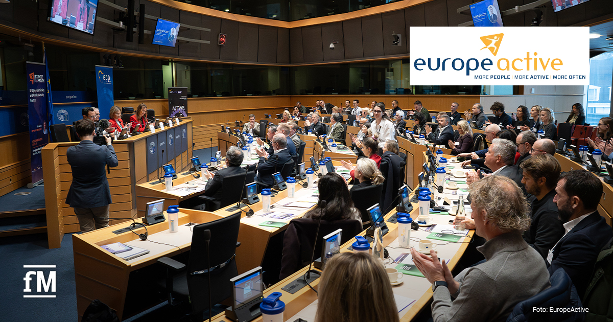 Exercise for Health Summit 2025 Teilnehmende einer internationalen Fachkonferenz im Plenarsaal diskutieren beim EuropeActive Exercise for Health Summit
