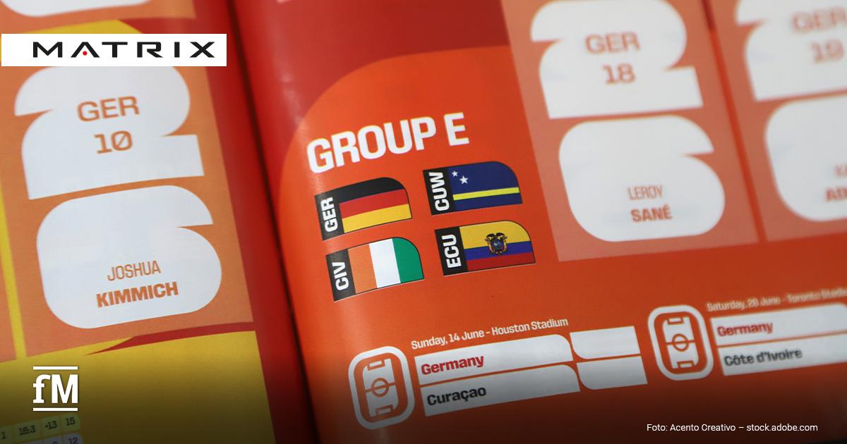 Matrix für den DFB Links oben ein weißes Rechteck mit dem Logo von MATRIX, links unten das Logo der fM. In der Mitte einer roten Heftseite steht GROUP E mit Flaggen und Kürzeln GER, CUW, CIV und ECU. Unten sind Sunday, 14/June - Houston Stadium, Germany, Curaçao, Saturday, 20 June - Toronto Stadium, Germany, Côte d'Ivoire und die Bildquelle lesbar.