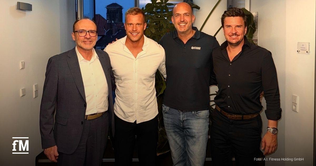 all inclusive Fitness Übernahme FITNESSLAND Thomas Zechner, Dominik Horn, Stephan Schulan und Thomas Gründel stehen nebeneinander