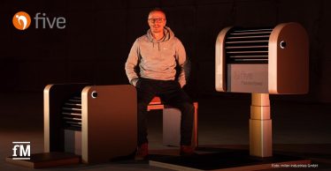 Christoph Limberger (Geschäftsführer Five-Konzept GmbH & Co. KG) präsentiert den revolutionären Faszientower